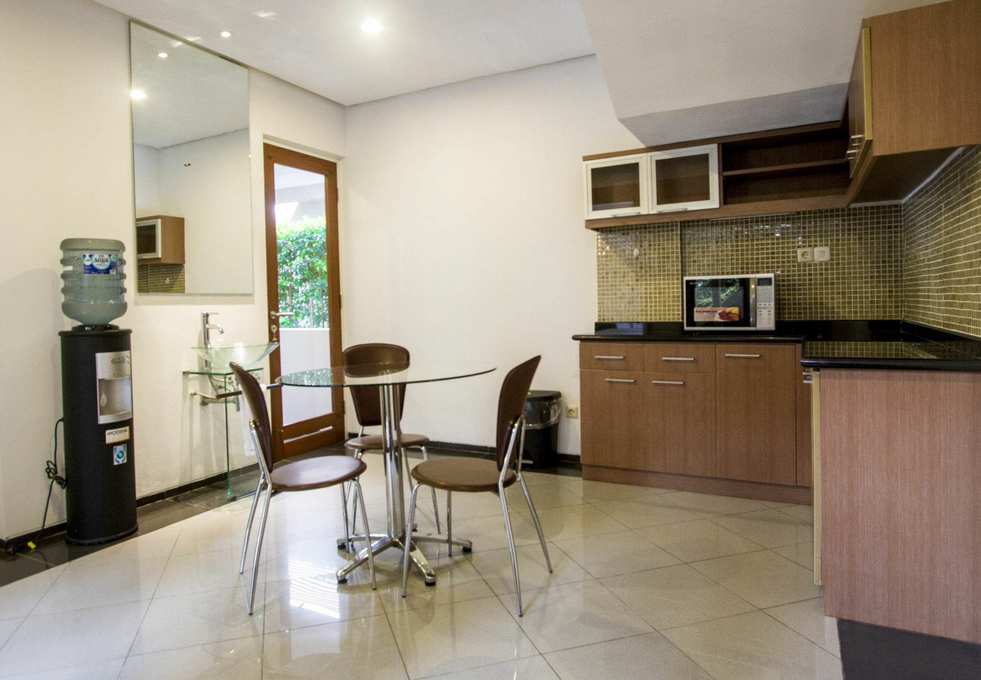 Kencana Villa Dago Бандунг Екстериор снимка